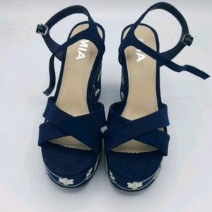 Mia flower blue clog